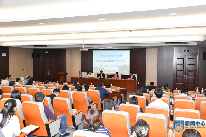XCB_0698.jpg XCB_0698.jpg